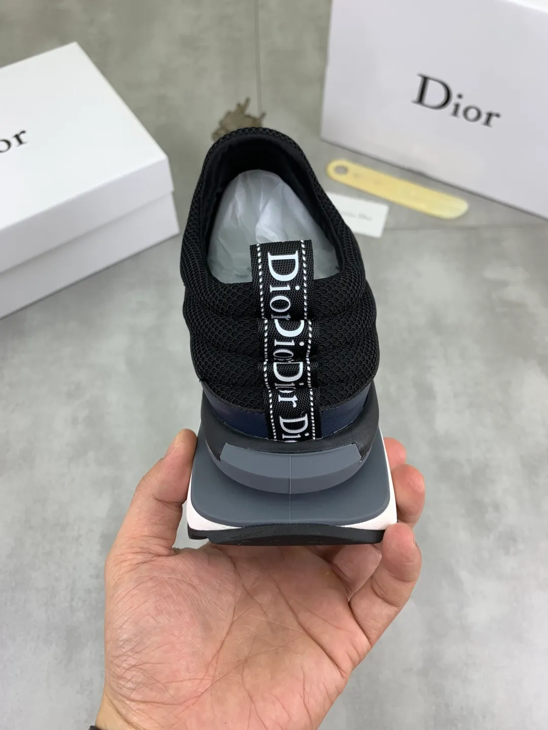 Men's Men's Shoes💰P440💰[New Style]🆘[Dior] 2025 Dior Original Lace-up Low-top Men's Shoes Classic casual shoes 🔥This model is the official classic model, with high quality and made by famous original designers. It is made of high-quality cowhide with original materials➕Comfortable and breathable mesh lining➕Pigskin insole. The perfect last shape and generous and fashionable design have attracted many consumers. Suitable for drivers to drive🚗. What you want is the highest quality in the market. Color: 3️⃣Color code number: 38--44 (45 customized)
